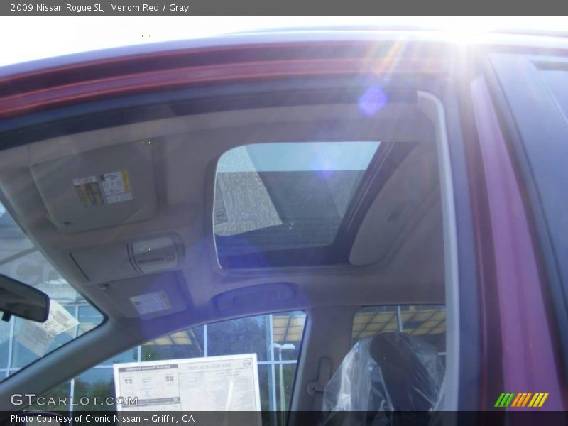 Venom Red / Gray 2009 Nissan Rogue SL