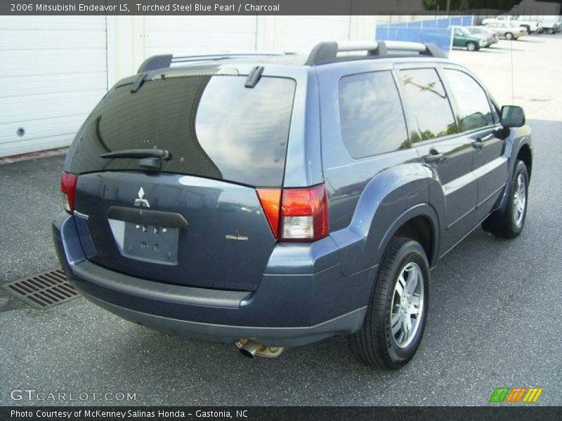 Torched Steel Blue Pearl / Charcoal 2006 Mitsubishi Endeavor LS