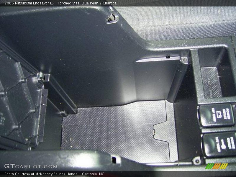 Torched Steel Blue Pearl / Charcoal 2006 Mitsubishi Endeavor LS