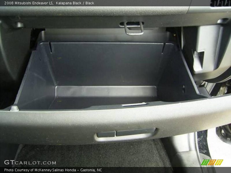 Kalapana Black / Black 2008 Mitsubishi Endeavor LS