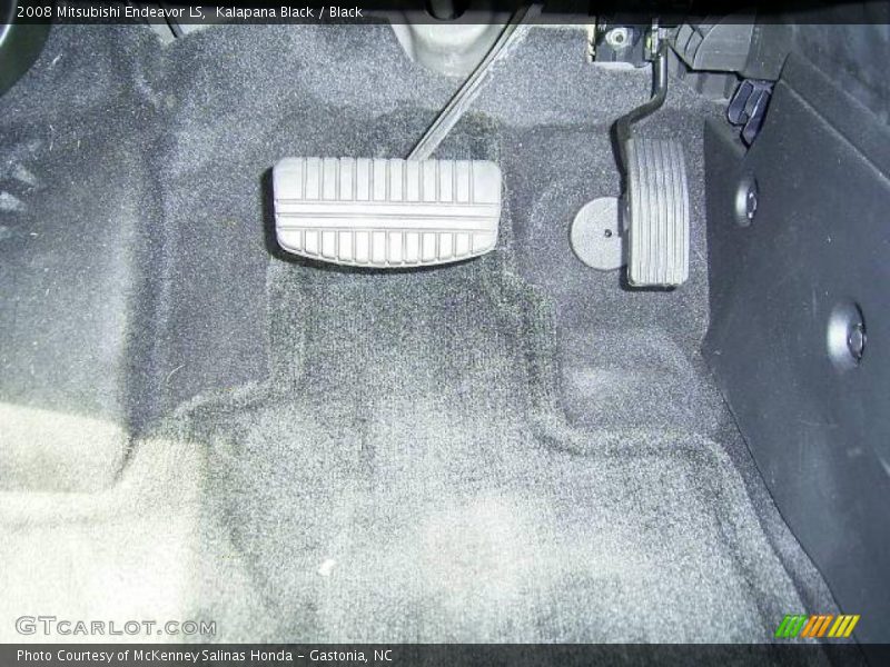 Kalapana Black / Black 2008 Mitsubishi Endeavor LS