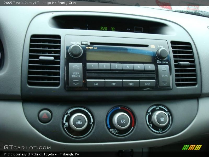 Indigo Ink Pearl / Gray 2005 Toyota Camry LE