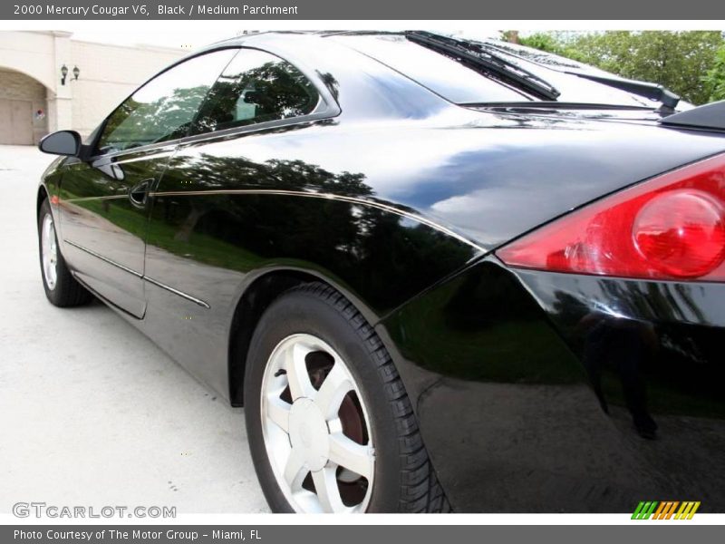 Black / Medium Parchment 2000 Mercury Cougar V6