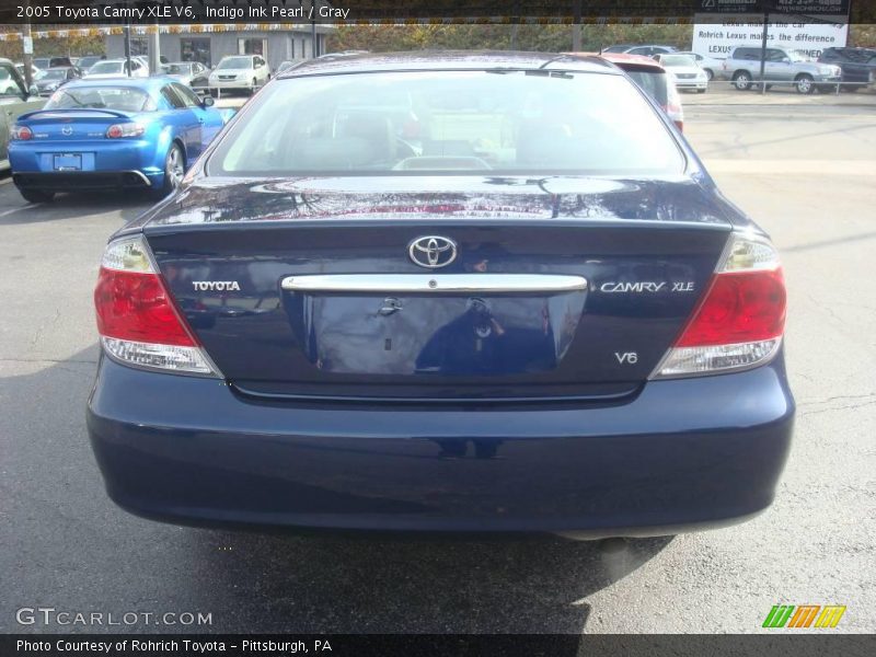 Indigo Ink Pearl / Gray 2005 Toyota Camry XLE V6
