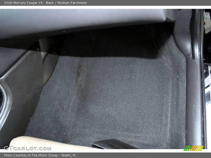 Black / Medium Parchment 2000 Mercury Cougar V6