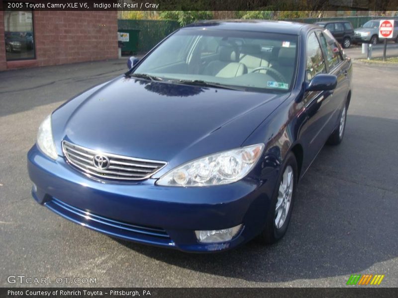 Indigo Ink Pearl / Gray 2005 Toyota Camry XLE V6