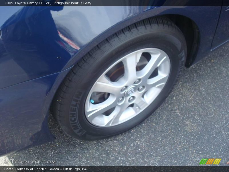 Indigo Ink Pearl / Gray 2005 Toyota Camry XLE V6