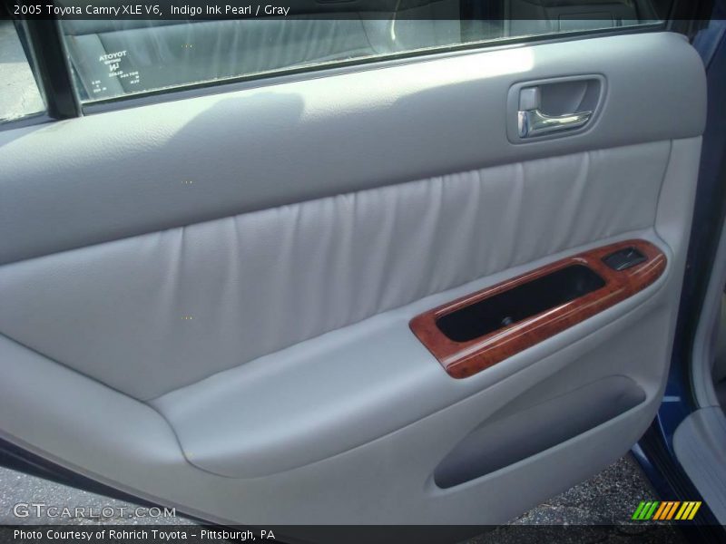 Indigo Ink Pearl / Gray 2005 Toyota Camry XLE V6