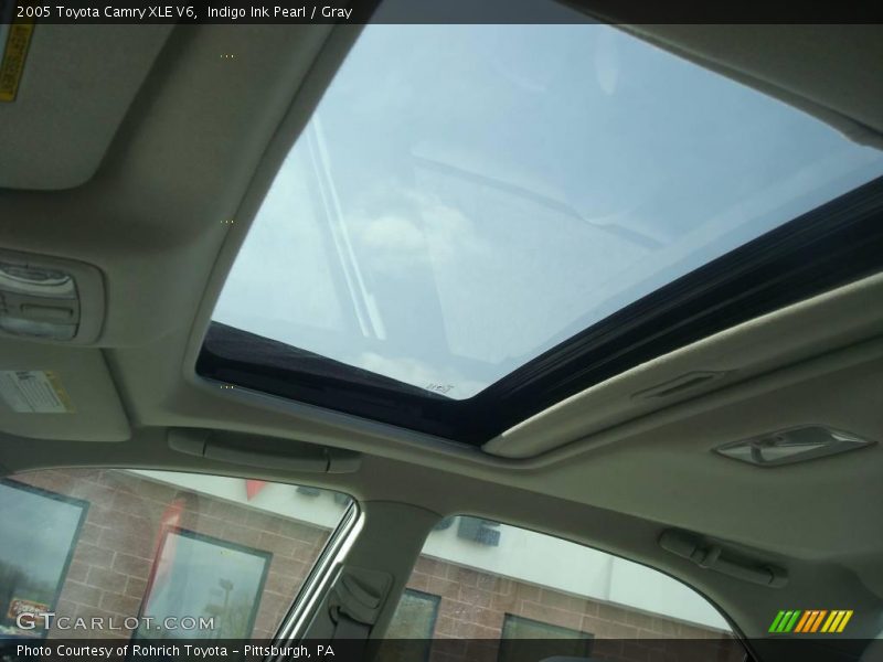 Indigo Ink Pearl / Gray 2005 Toyota Camry XLE V6
