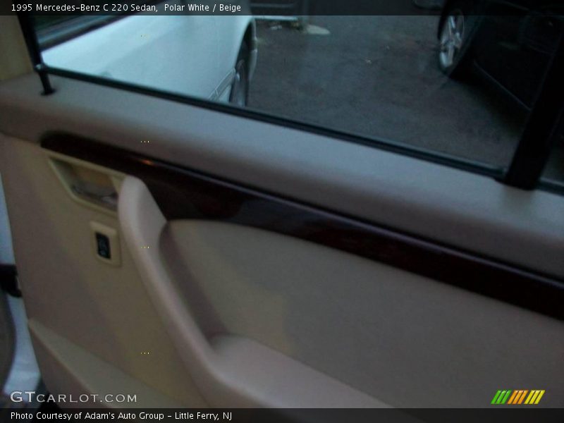 Polar White / Beige 1995 Mercedes-Benz C 220 Sedan