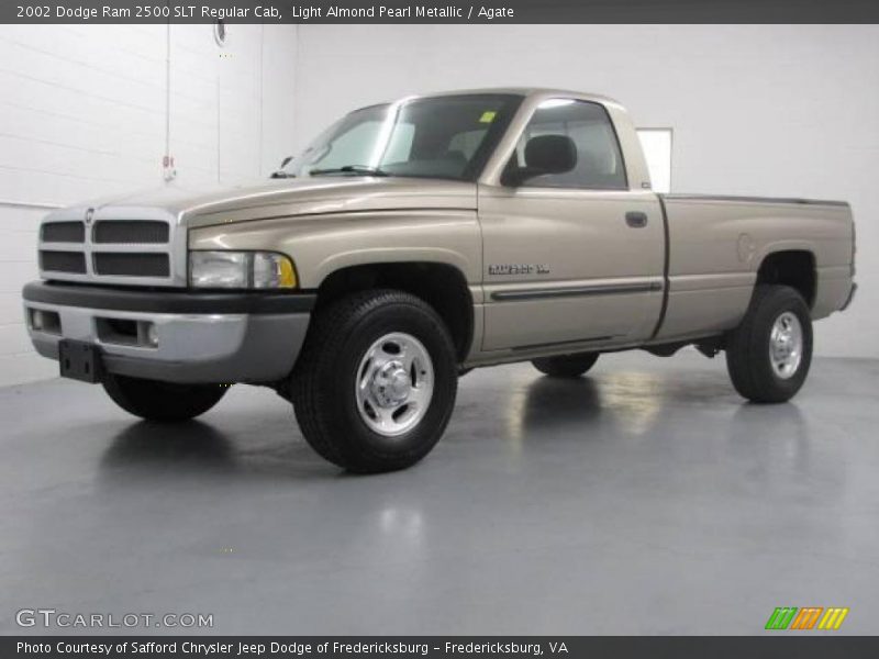 Light Almond Pearl Metallic / Agate 2002 Dodge Ram 2500 SLT Regular Cab
