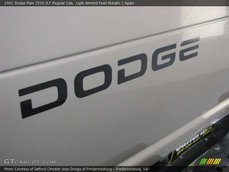 Light Almond Pearl Metallic / Agate 2002 Dodge Ram 2500 SLT Regular Cab