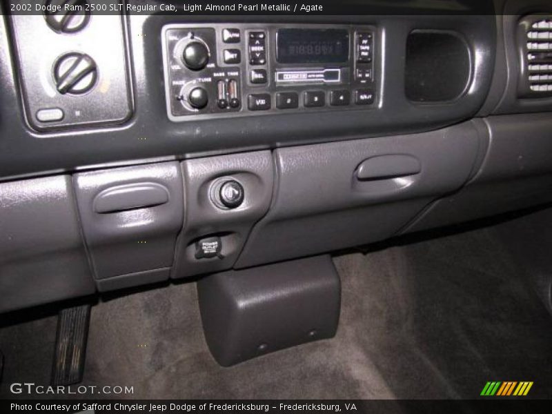 Light Almond Pearl Metallic / Agate 2002 Dodge Ram 2500 SLT Regular Cab