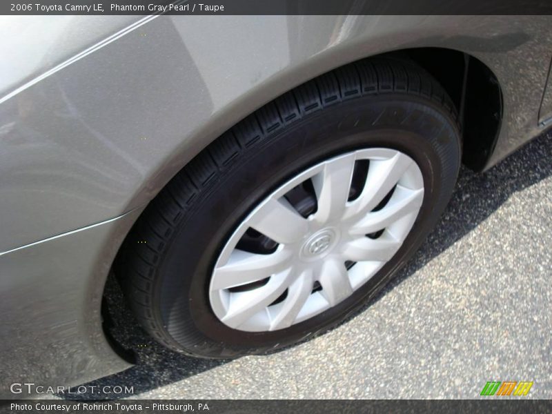 Phantom Gray Pearl / Taupe 2006 Toyota Camry LE
