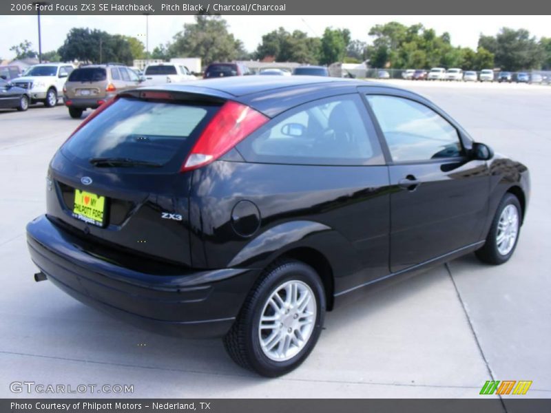 Pitch Black / Charcoal/Charcoal 2006 Ford Focus ZX3 SE Hatchback