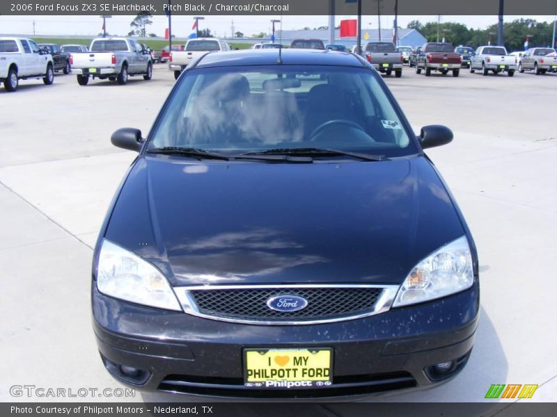 Pitch Black / Charcoal/Charcoal 2006 Ford Focus ZX3 SE Hatchback