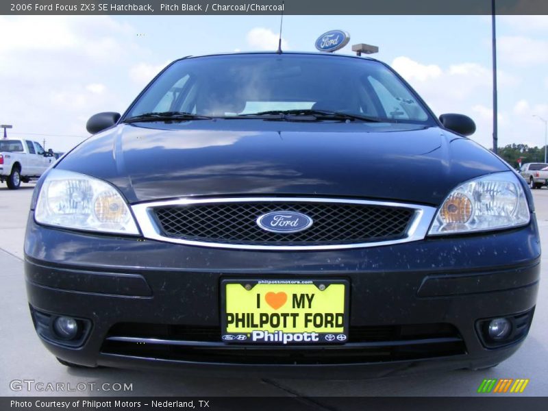 Pitch Black / Charcoal/Charcoal 2006 Ford Focus ZX3 SE Hatchback