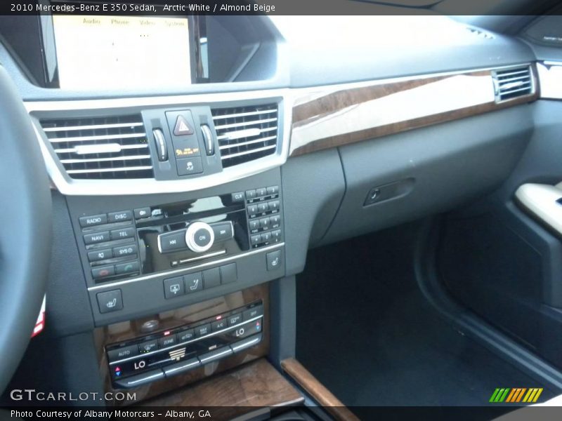 Arctic White / Almond Beige 2010 Mercedes-Benz E 350 Sedan
