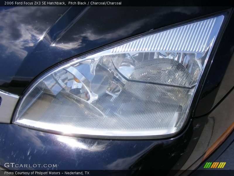 Pitch Black / Charcoal/Charcoal 2006 Ford Focus ZX3 SE Hatchback
