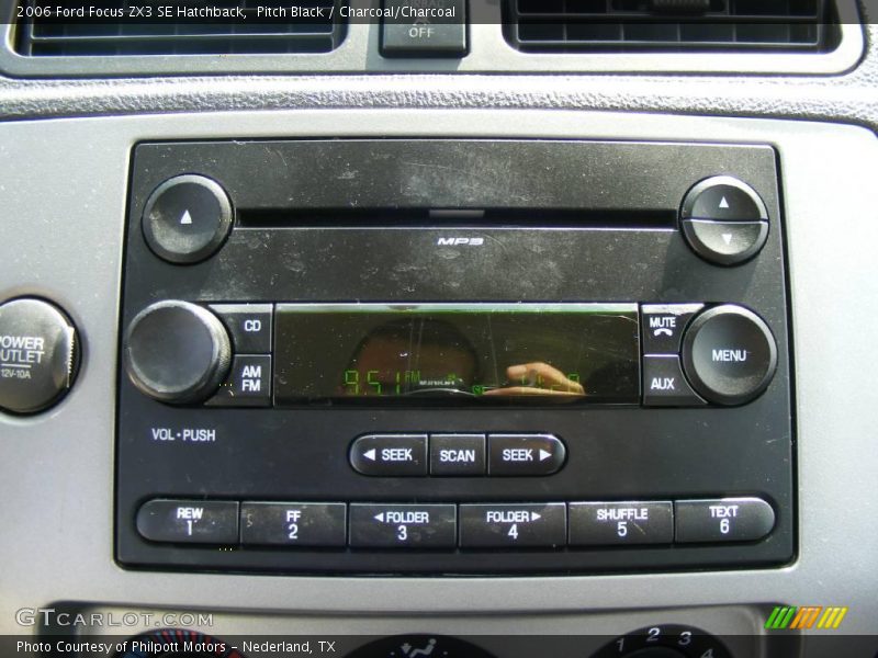 Pitch Black / Charcoal/Charcoal 2006 Ford Focus ZX3 SE Hatchback