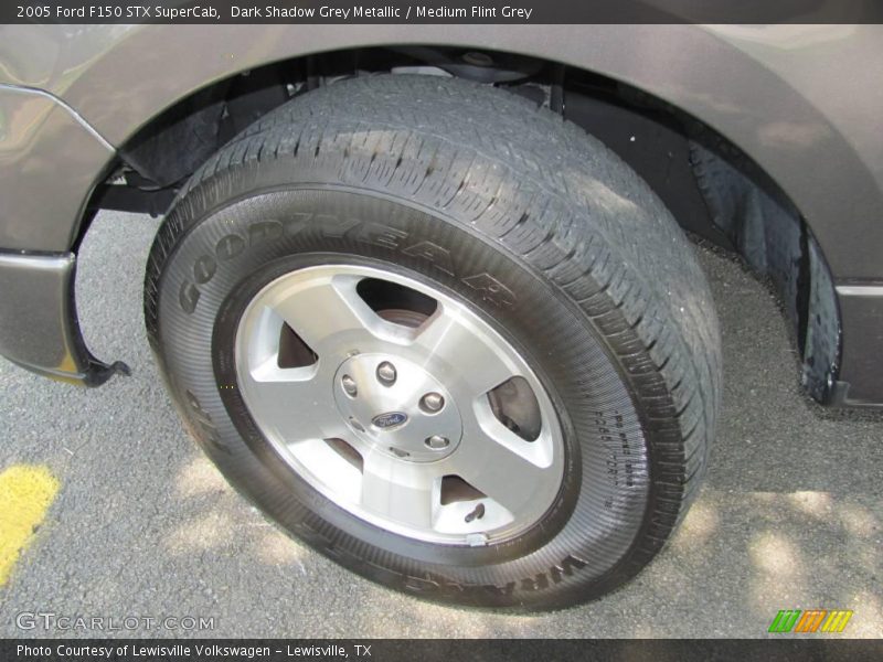 Dark Shadow Grey Metallic / Medium Flint Grey 2005 Ford F150 STX SuperCab