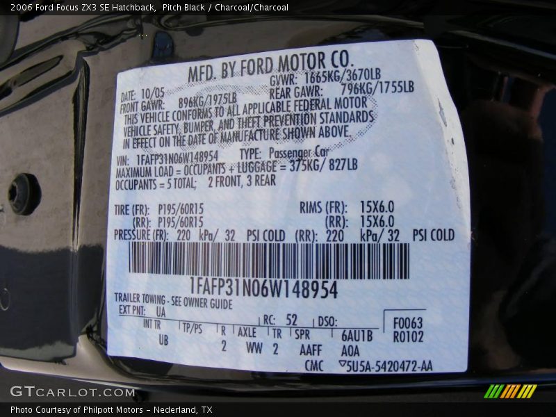 Pitch Black / Charcoal/Charcoal 2006 Ford Focus ZX3 SE Hatchback