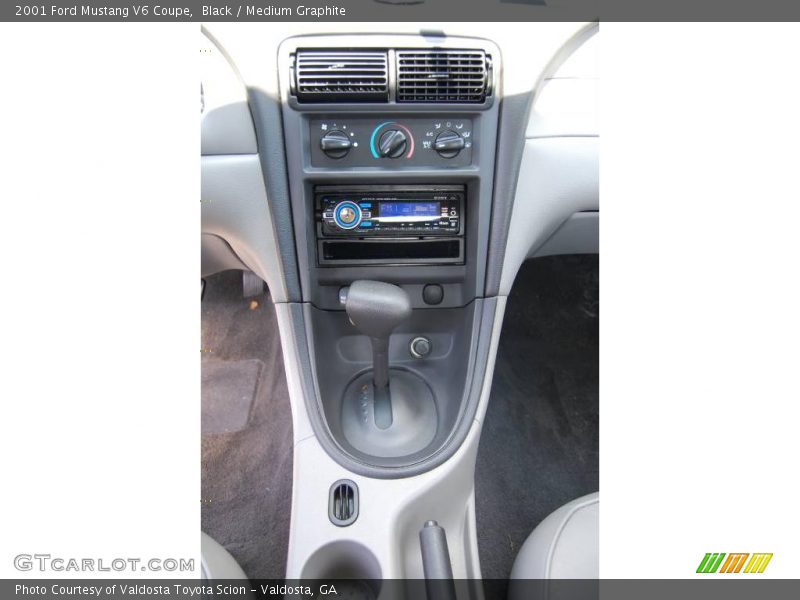 Black / Medium Graphite 2001 Ford Mustang V6 Coupe