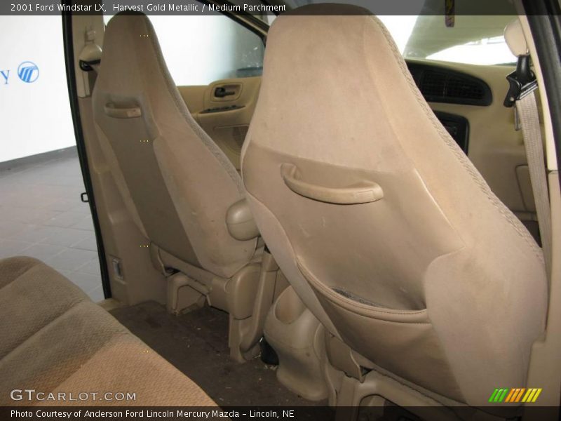 Harvest Gold Metallic / Medium Parchment 2001 Ford Windstar LX