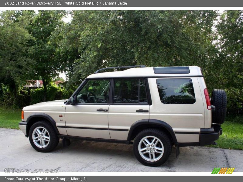 White Gold Metallic / Bahama Beige 2002 Land Rover Discovery II SE