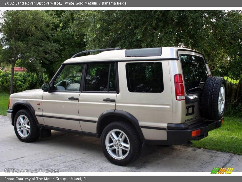 White Gold Metallic / Bahama Beige 2002 Land Rover Discovery II SE