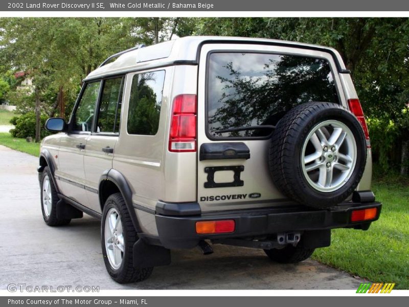 White Gold Metallic / Bahama Beige 2002 Land Rover Discovery II SE