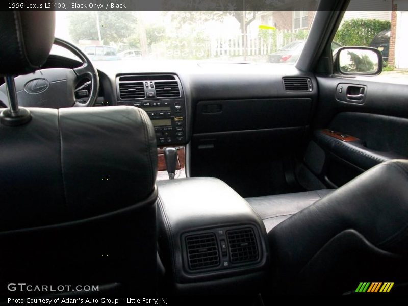 Black Onyx / Black 1996 Lexus LS 400