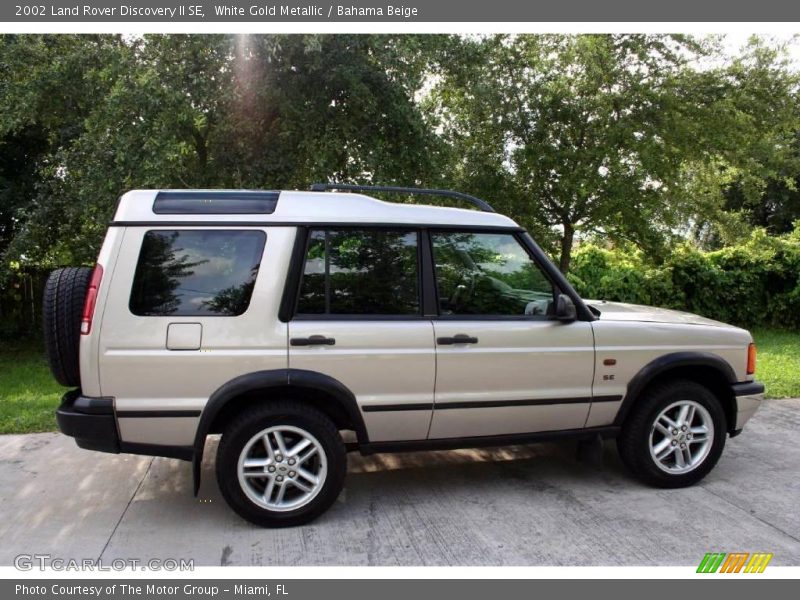 White Gold Metallic / Bahama Beige 2002 Land Rover Discovery II SE