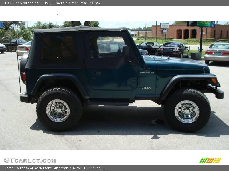 Emerald Green Pearl / Gray 1997 Jeep Wrangler SE 4x4