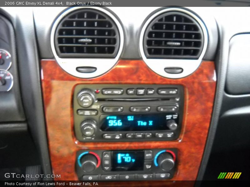 Black Onyx / Ebony Black 2006 GMC Envoy XL Denali 4x4