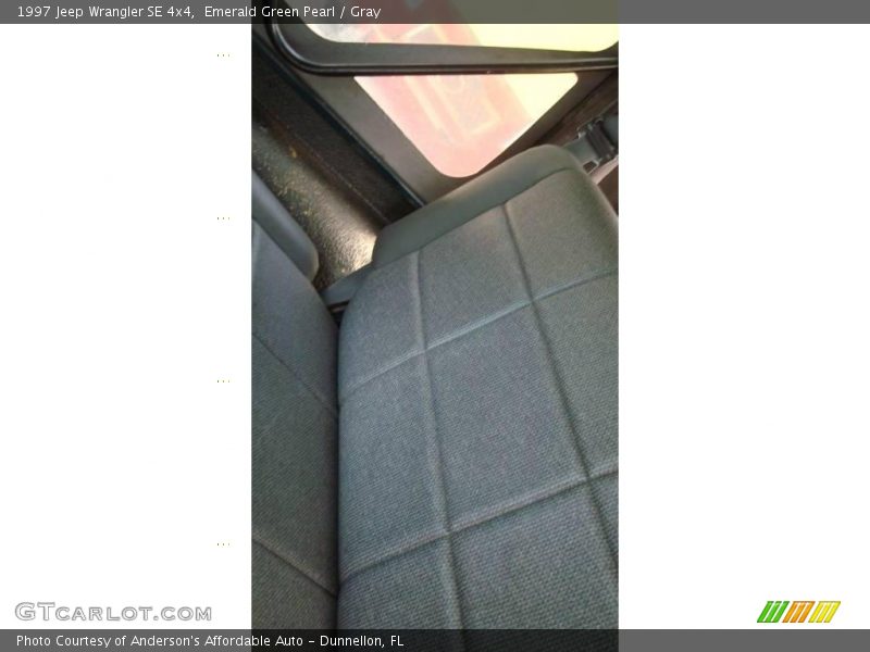 Emerald Green Pearl / Gray 1997 Jeep Wrangler SE 4x4