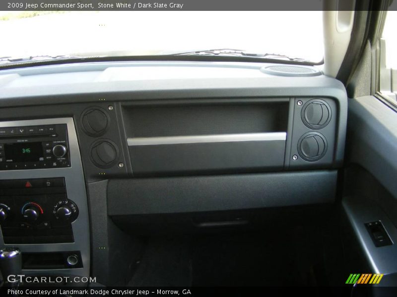 Stone White / Dark Slate Gray 2009 Jeep Commander Sport