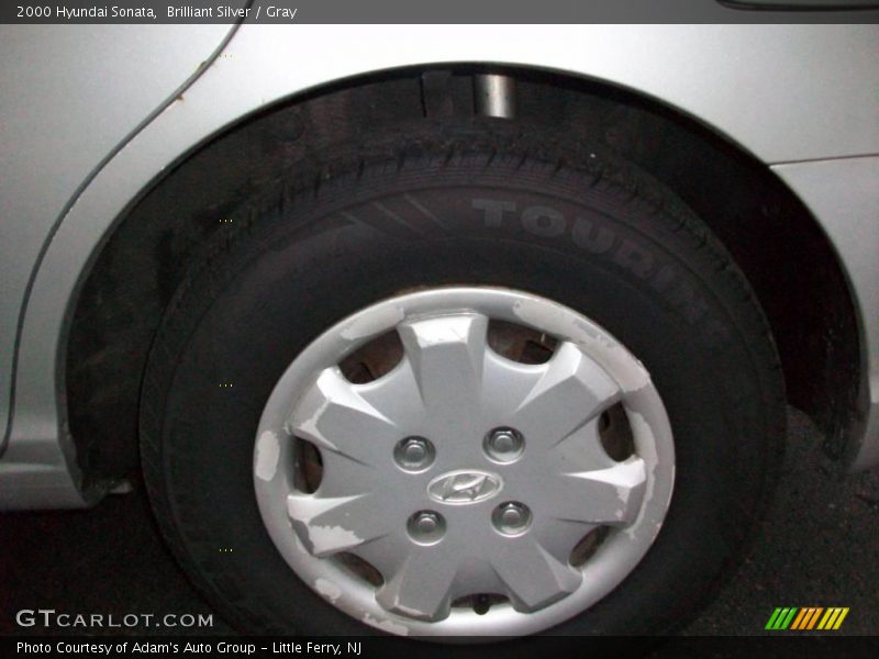 Brilliant Silver / Gray 2000 Hyundai Sonata