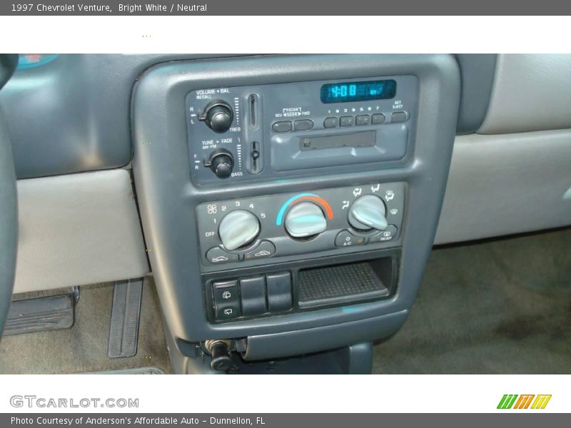 Bright White / Neutral 1997 Chevrolet Venture