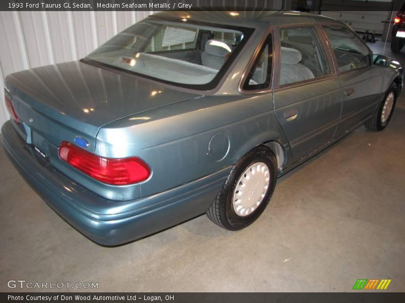 Medium Seafoam Metallic / Grey 1993 Ford Taurus GL Sedan