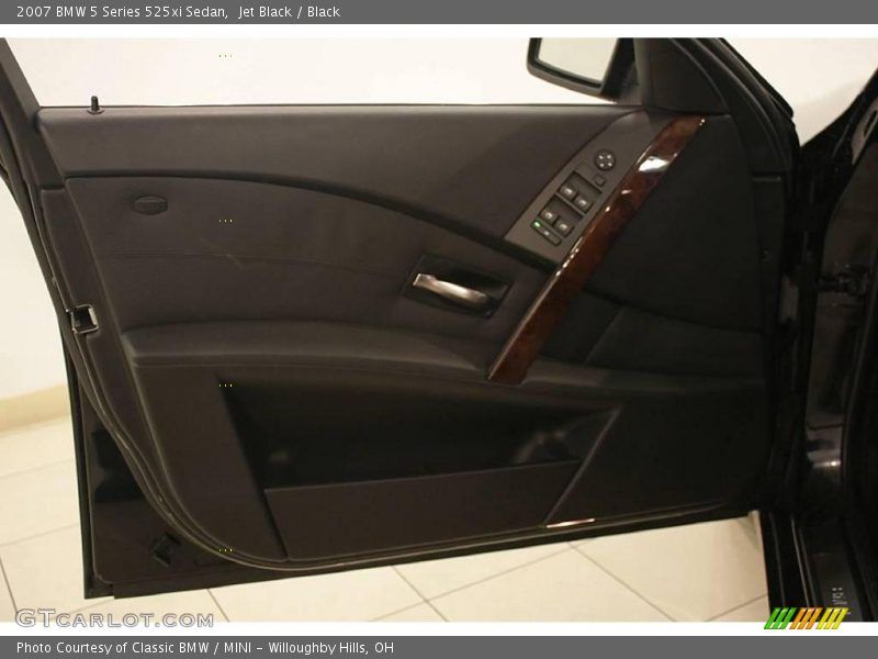 Jet Black / Black 2007 BMW 5 Series 525xi Sedan
