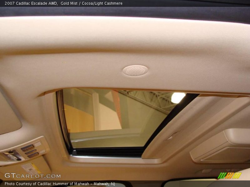 Gold Mist / Cocoa/Light Cashmere 2007 Cadillac Escalade AWD