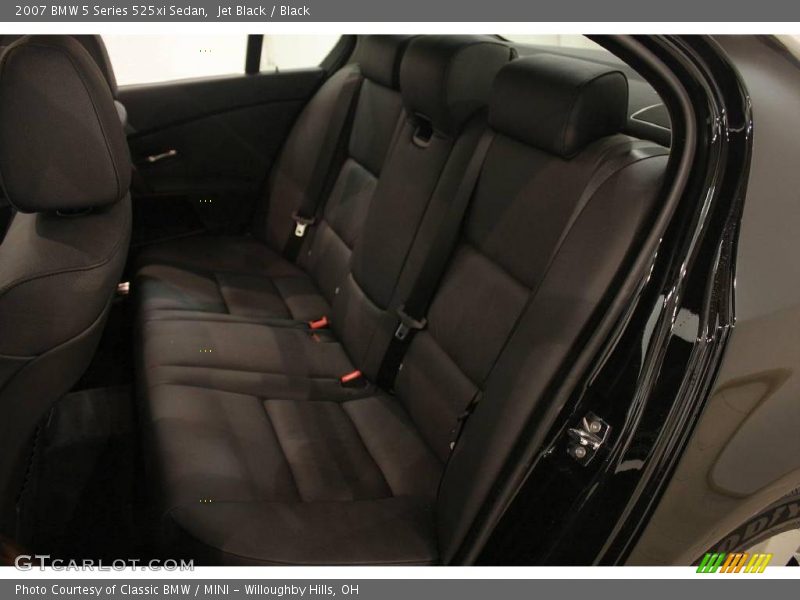 Jet Black / Black 2007 BMW 5 Series 525xi Sedan