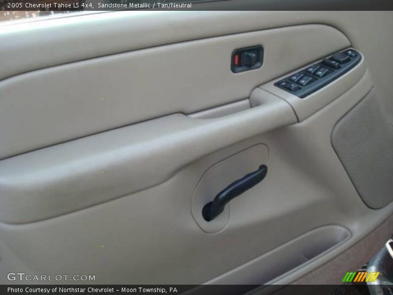 Sandstone Metallic / Tan/Neutral 2005 Chevrolet Tahoe LS 4x4