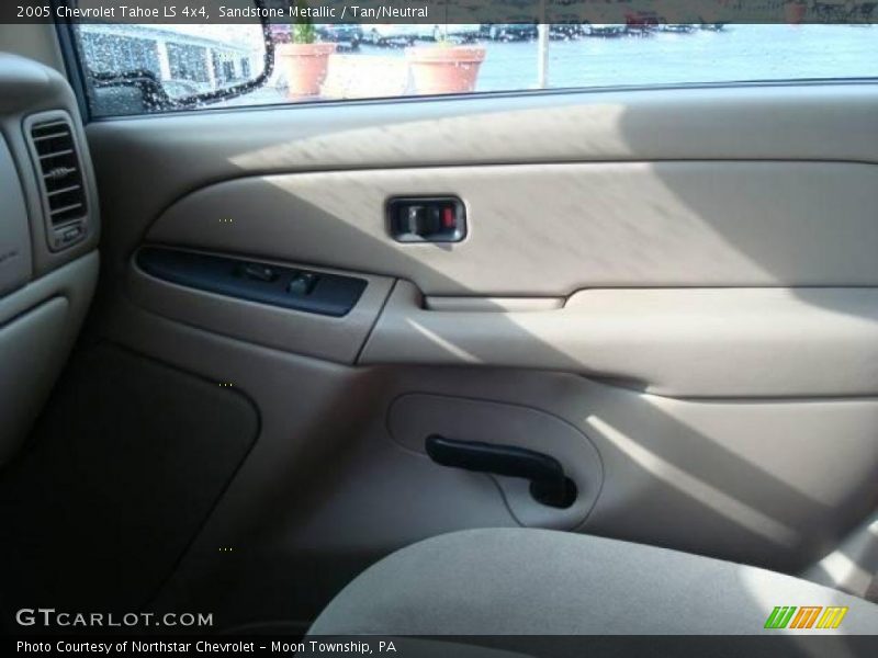 Sandstone Metallic / Tan/Neutral 2005 Chevrolet Tahoe LS 4x4