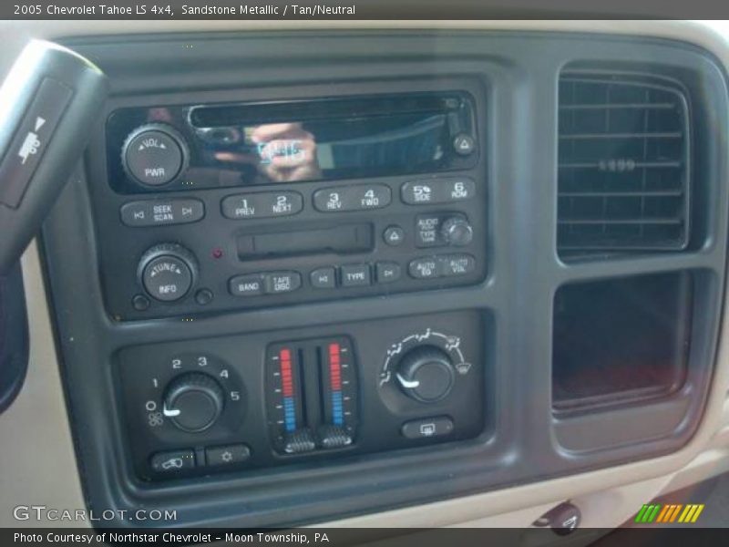 Sandstone Metallic / Tan/Neutral 2005 Chevrolet Tahoe LS 4x4