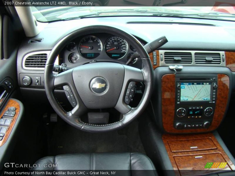 Black / Ebony 2007 Chevrolet Avalanche LTZ 4WD