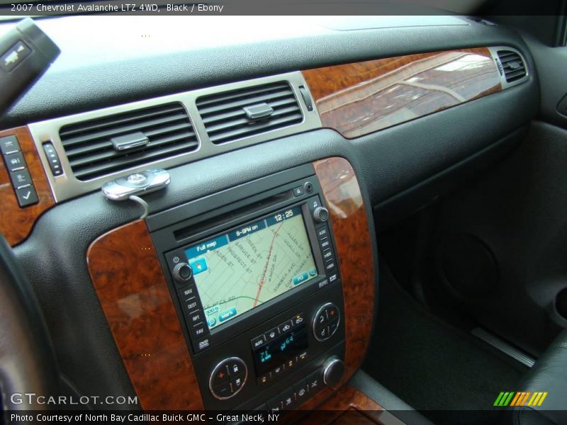 Black / Ebony 2007 Chevrolet Avalanche LTZ 4WD