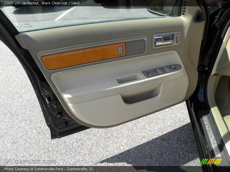 Black Clearcoat / Sand 2006 Lincoln Zephyr