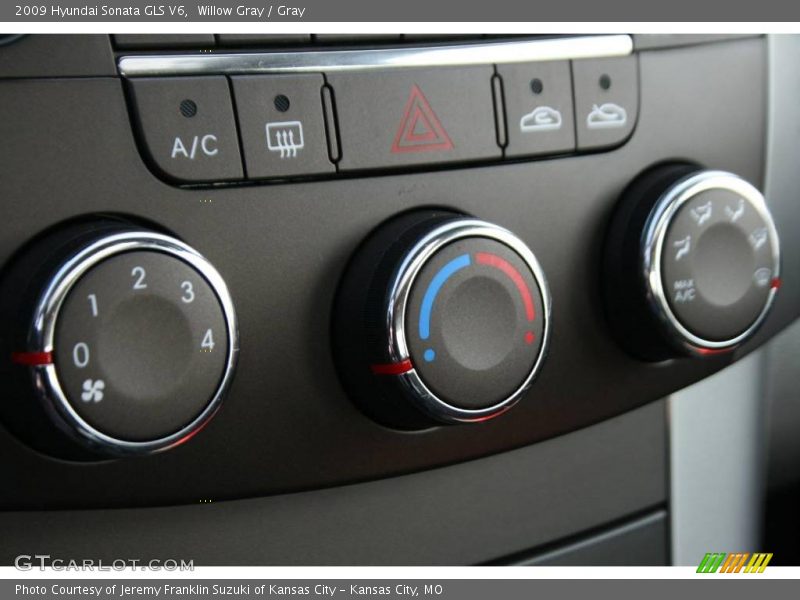 Willow Gray / Gray 2009 Hyundai Sonata GLS V6